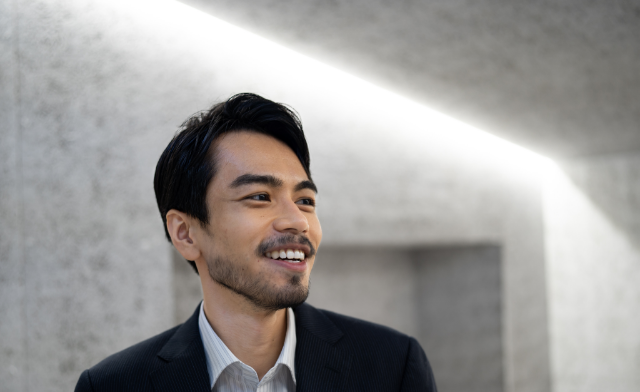 Back Office伊藤 司